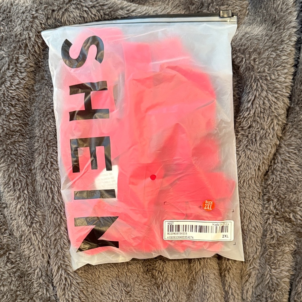 SHEIN Burgundy Strappy Bra Set - Picture 5 of 5